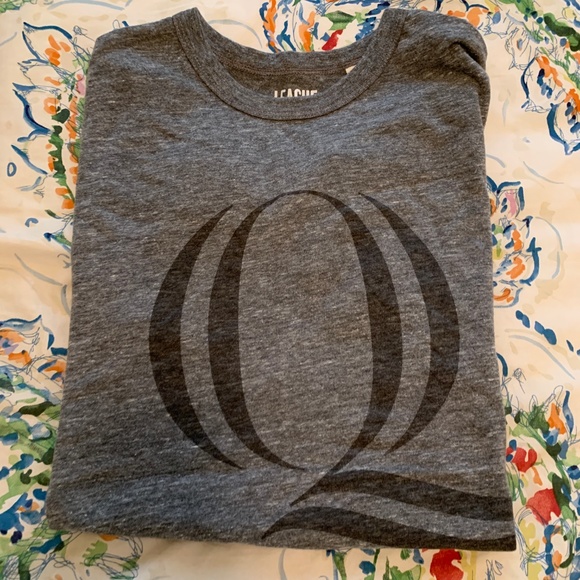 Quinnipiac University Gray Q Logo Tee - Picture 2 of 4